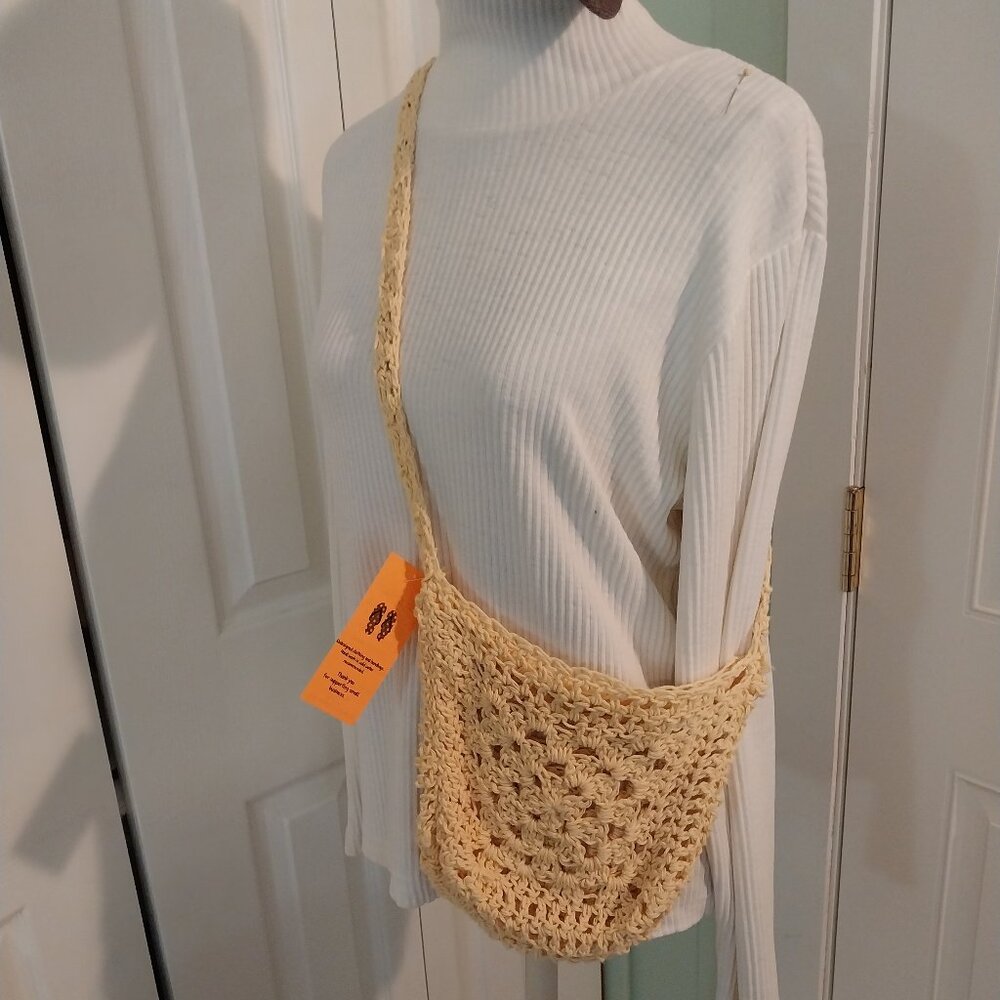 3384 Lot of Two Small Cross Body Bags One Crochet and One Fun Fur For One Price. - Picture 2 of 13